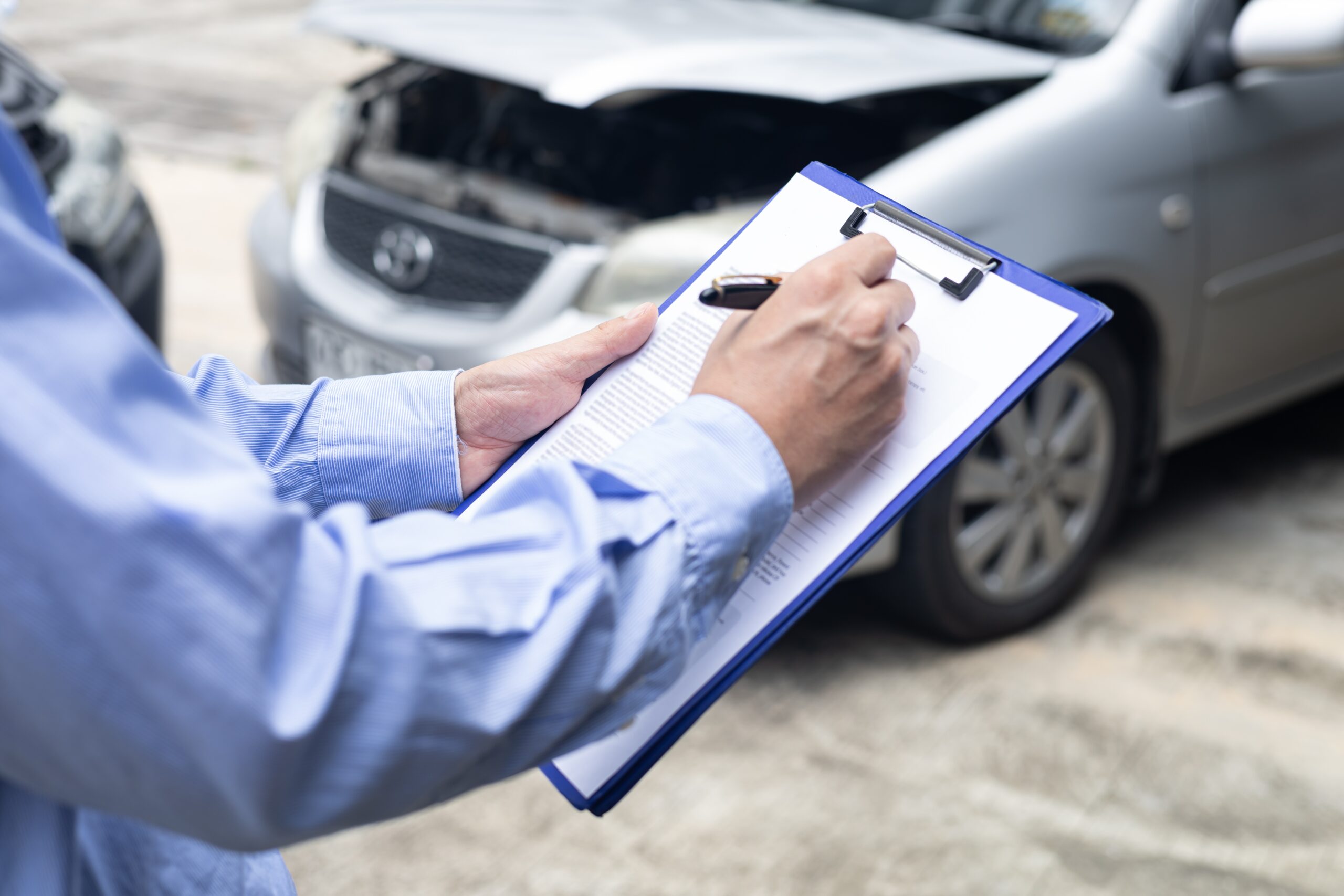 Do You Need a Car Accident Lawyer in Raleigh? 7 Signs